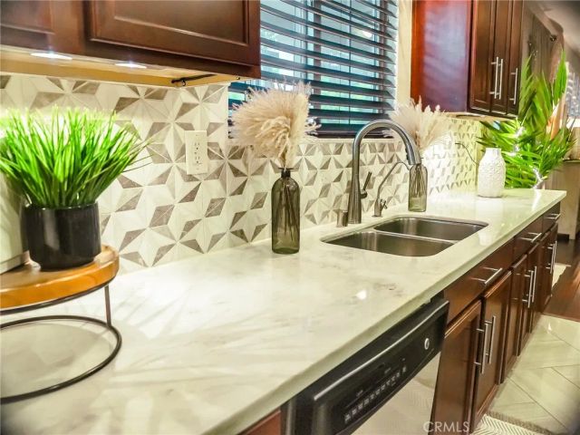 18052 Passionflower, San Bernardino, CA 92407