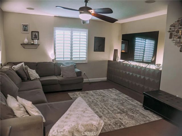 18052 Passionflower, San Bernardino, CA 92407