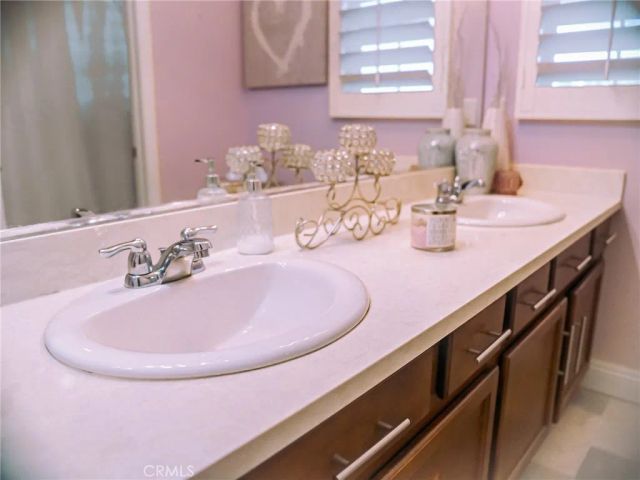 18052 Passionflower, San Bernardino, CA 92407
