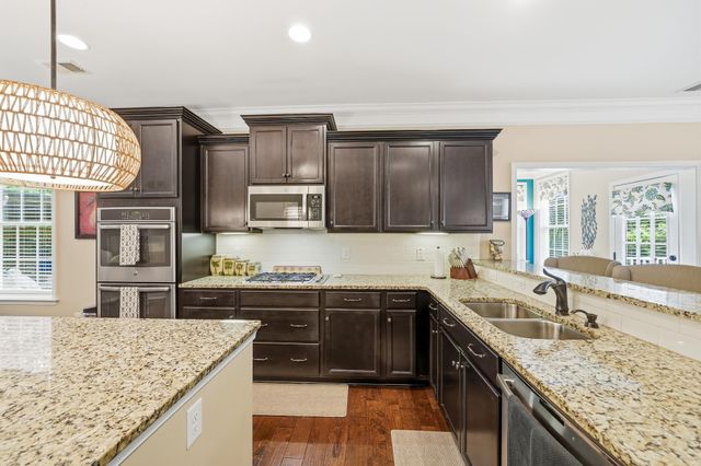 168 Daniels Ridge Drive, Summerville, SC 29485