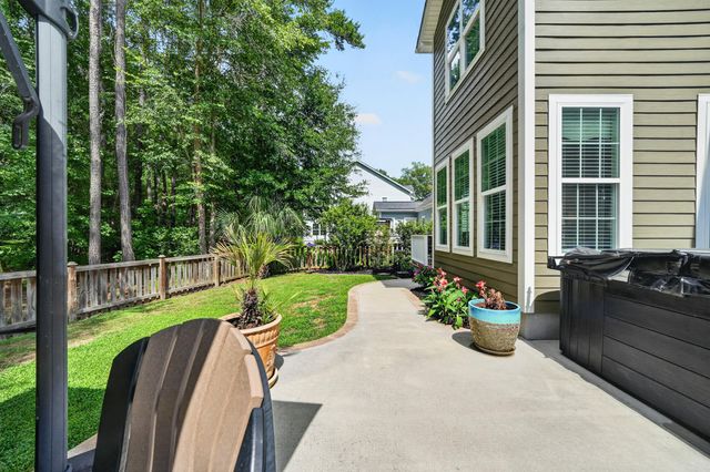 168 Daniels Ridge Drive, Summerville, SC 29485