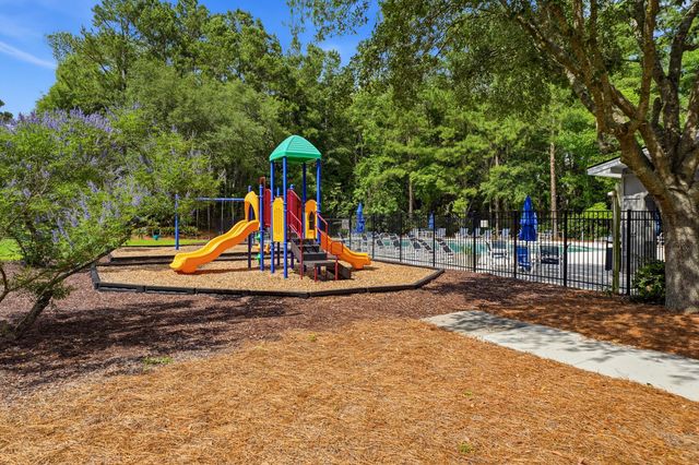 168 Daniels Ridge Drive, Summerville, SC 29485