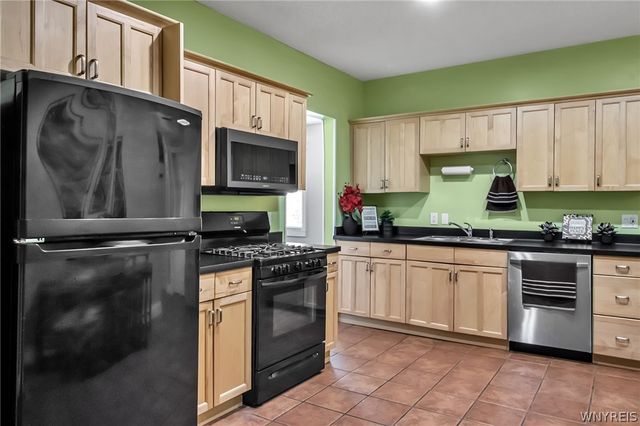 5302 Broadway Street, Lancaster, NY 14086