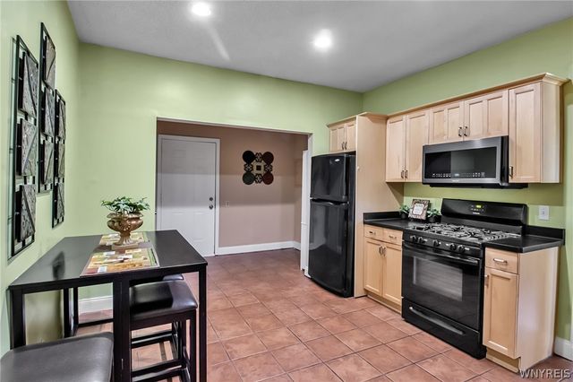 5302 Broadway Street, Lancaster, NY 14086