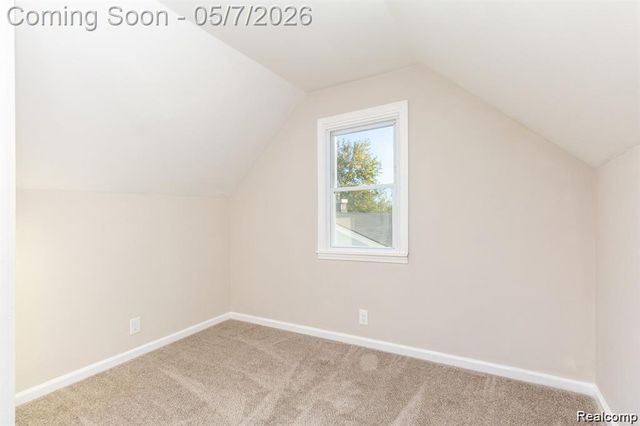 8269 Westminster Avenue, Warren, MI 48089