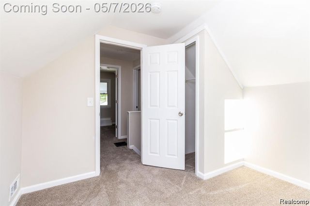 8269 Westminster Avenue, Warren, MI 48089