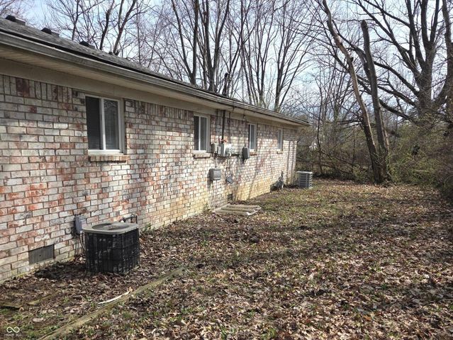 1256 N Ridgeview Drive, Indianapolis, IN 46219