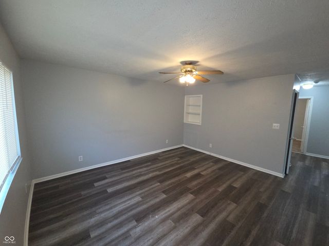 1256 N Ridgeview Drive, Indianapolis, IN 46219