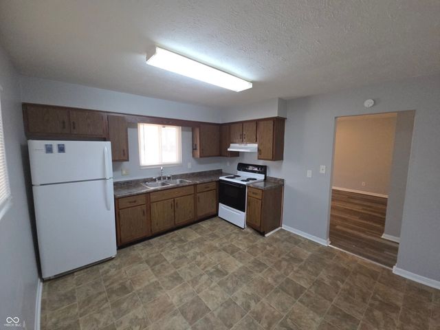 1256 N Ridgeview Drive, Indianapolis, IN 46219