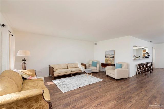 2100 S 5th Street 3, Mcallen, TX 78503