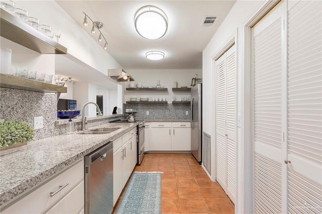 2100 S 5th Street 3, Mcallen, TX 78503