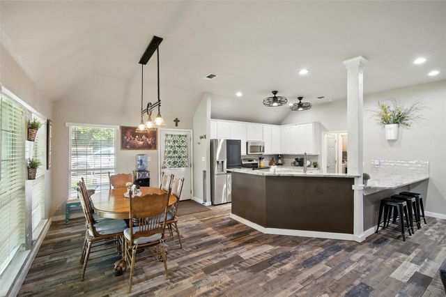 210 Saddle Club Road, Weatherford, TX 76088