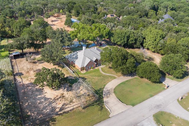 210 Saddle Club Road, Weatherford, TX 76088