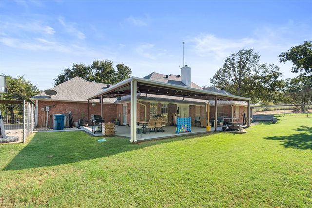 210 Saddle Club Road, Weatherford, TX 76088