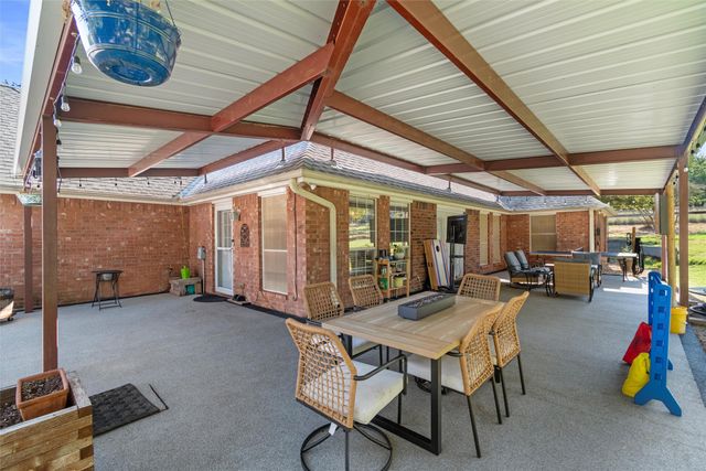 210 Saddle Club Road, Weatherford, TX 76088