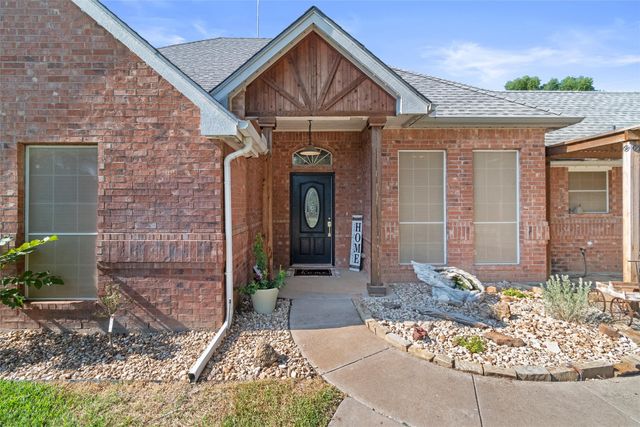 210 Saddle Club Road, Weatherford, TX 76088
