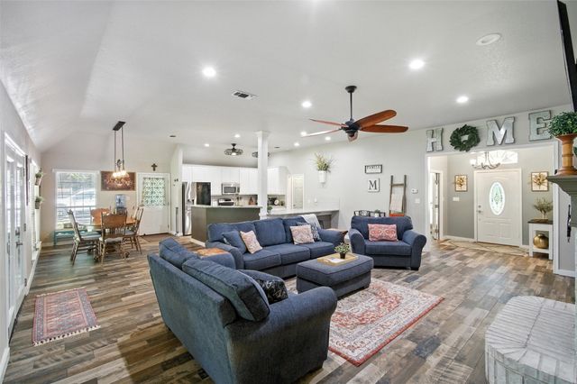 210 Saddle Club Road, Weatherford, TX 76088