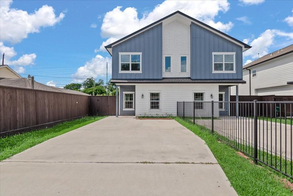 2202 Lynnfield Street A, Houston, TX 77093