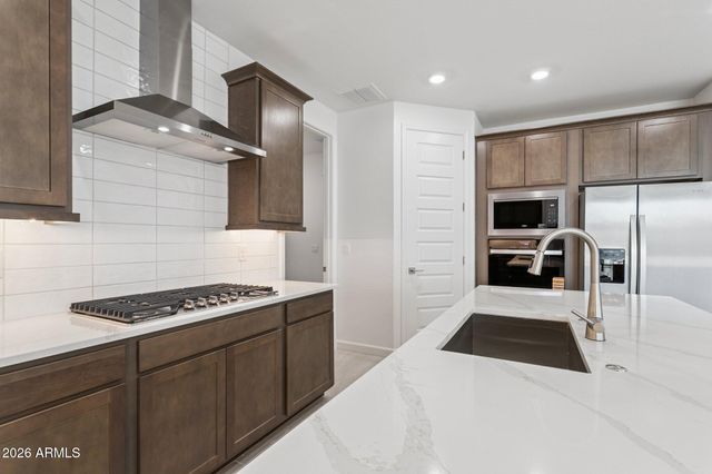 27465 N 69TH Lane, Peoria, AZ 85383