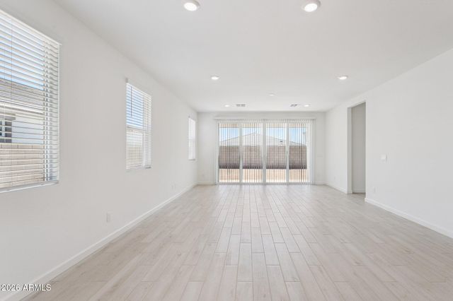 27465 N 69TH Lane, Peoria, AZ 85383
