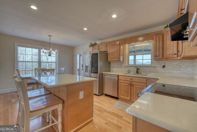6129 Ruth Drive, Young Harris, GA 30582