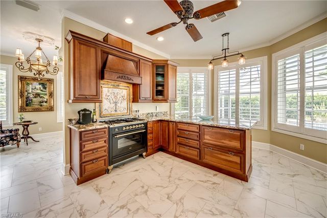3426 SW 7th LN, Cape Coral, FL 33991