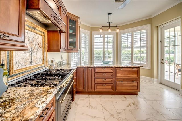 3426 SW 7th LN, Cape Coral, FL 33991