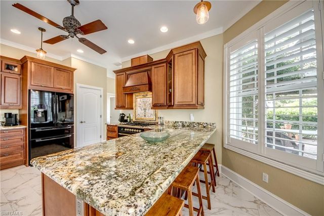 3426 SW 7th LN, Cape Coral, FL 33991