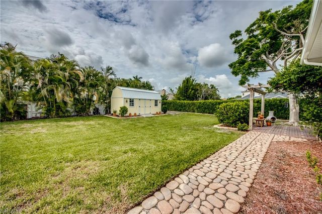 3426 SW 7th LN, Cape Coral, FL 33991