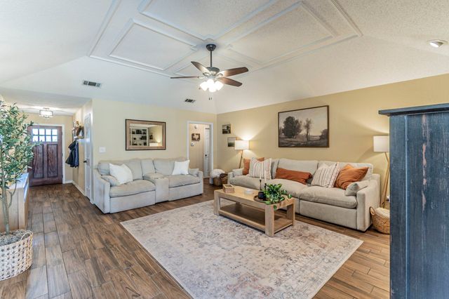 18007 Saddlehorn Lane, Mansfield, TX 76063