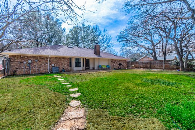 18007 Saddlehorn Lane, Mansfield, TX 76063