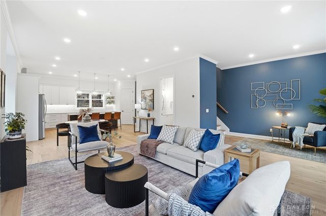 3847 Drake Avenue, Cincinnati, OH 45209