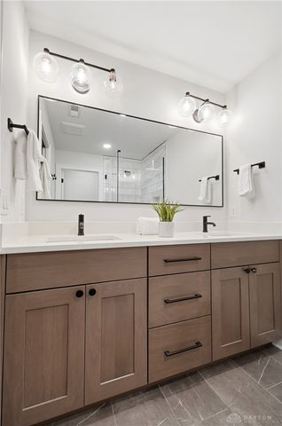 3847 Drake Avenue, Cincinnati, OH 45209