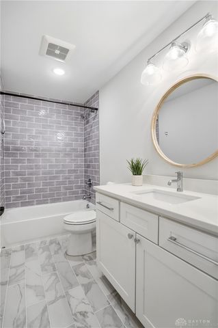 3847 Drake Avenue, Cincinnati, OH 45209