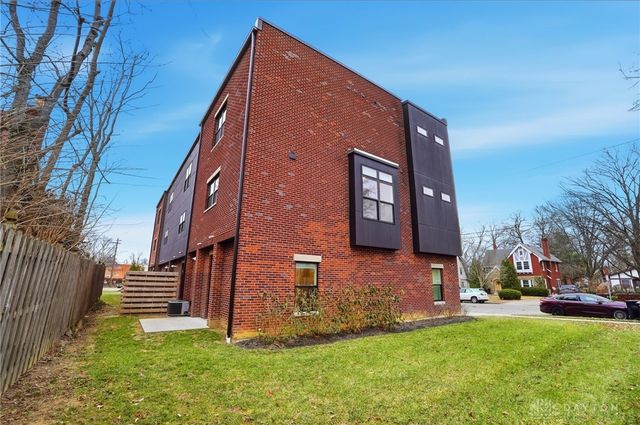 3847 Drake Avenue, Cincinnati, OH 45209