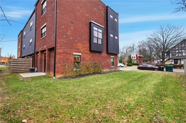 3847 Drake Avenue, Cincinnati, OH 45209