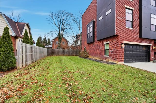 3847 Drake Avenue, Cincinnati, OH 45209