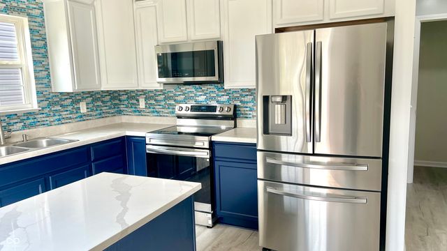 679 Albermarle Drive, Pittsboro, IN 46167