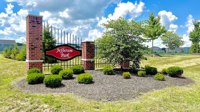 679 Albermarle Drive, Pittsboro, IN 46167