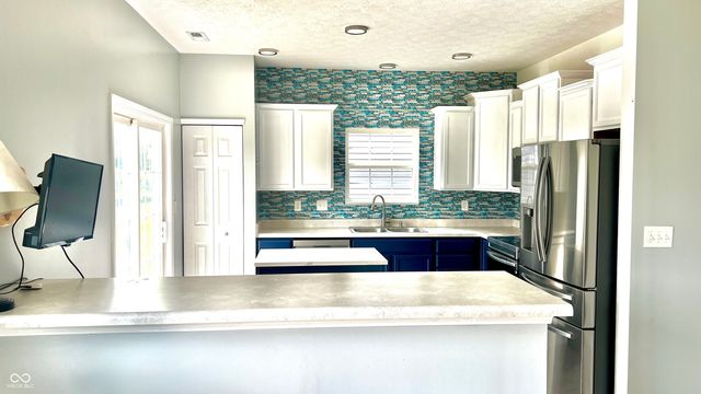 679 Albermarle Drive, Pittsboro, IN 46167