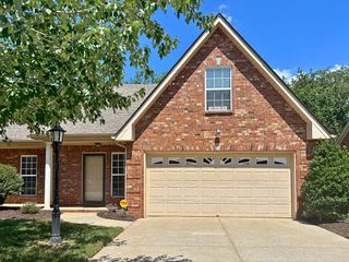 2305 Keegan Dr, Murfreesboro, TN 37130