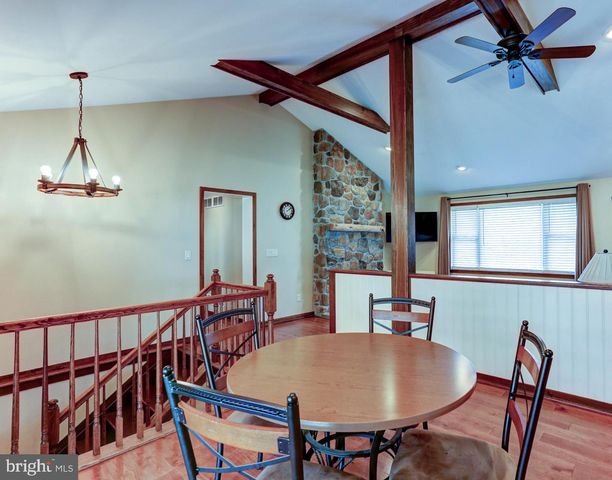 401 SARHELM RD, Harrisburg, PA 17112