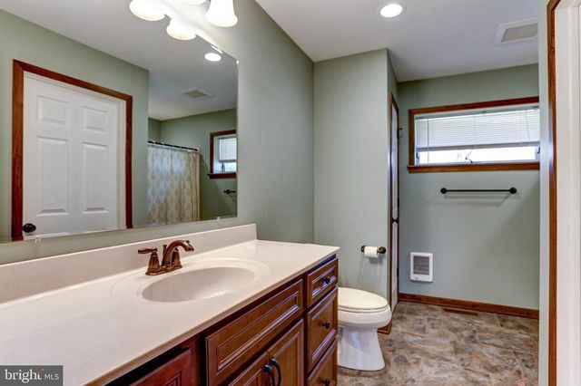 401 SARHELM RD, Harrisburg, PA 17112