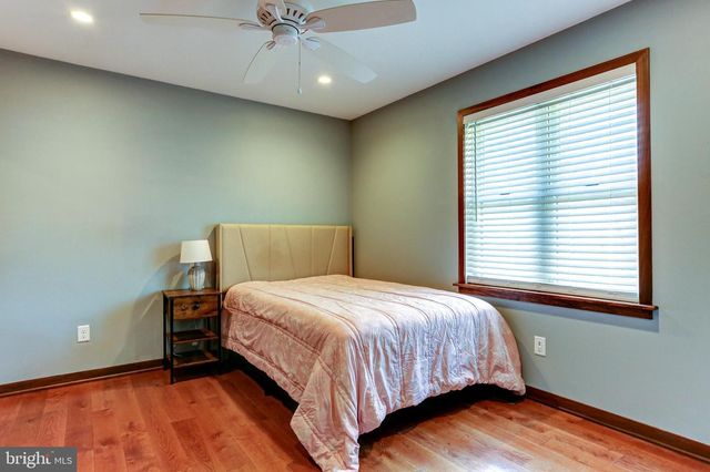 401 SARHELM RD, Harrisburg, PA 17112