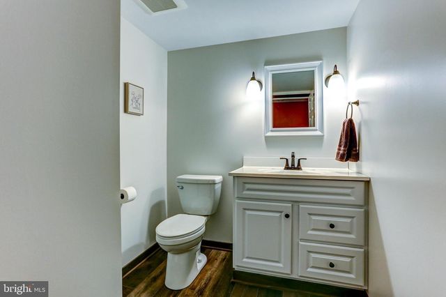 401 SARHELM RD, Harrisburg, PA 17112