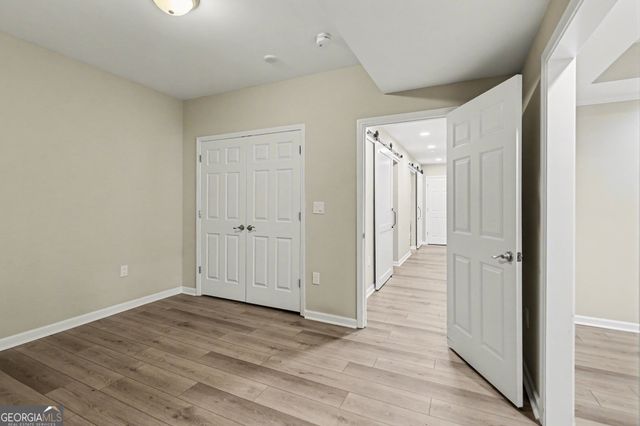 5702 Fallsbrook Lane NW, Acworth, GA 30101