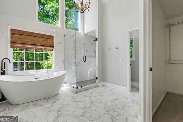 5702 Fallsbrook Lane NW, Acworth, GA 30101