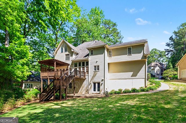 5702 Fallsbrook Lane NW, Acworth, GA 30101