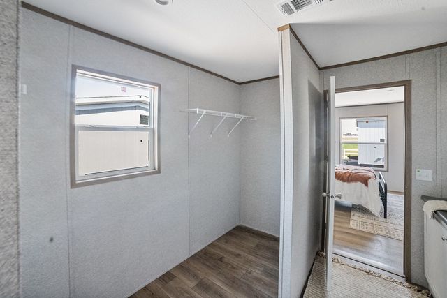 164 Ranya Loop, Decatur, TX 76234