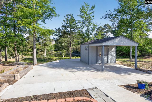 176 Southern Lake Court, Camden, SC 29020